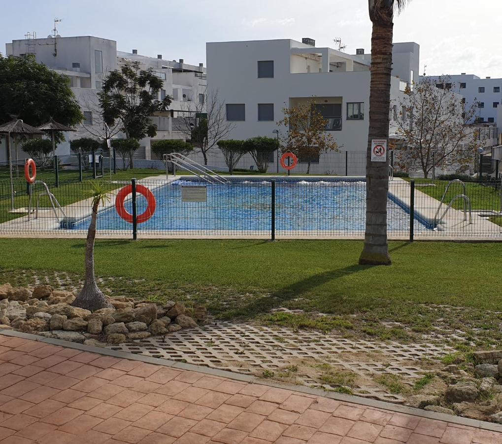 Puerta Del Sol Apartment โกนิล เด ลาฟรอนเตรา ภายนอก รูปภาพ