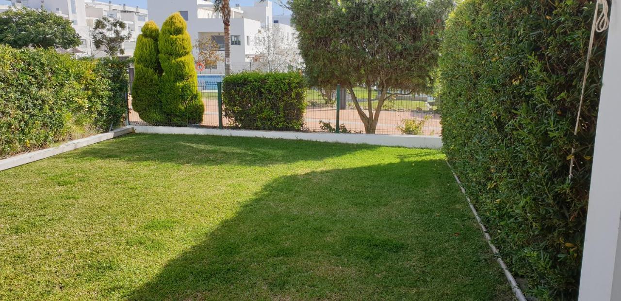 Puerta Del Sol Apartment โกนิล เด ลาฟรอนเตรา ภายนอก รูปภาพ