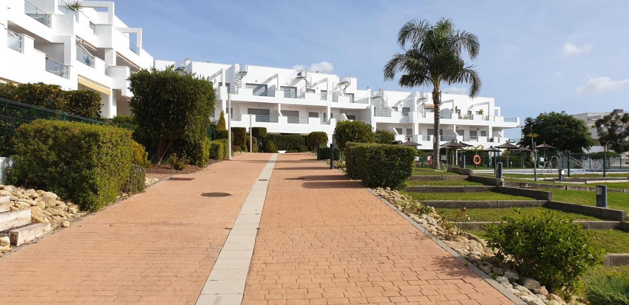 Puerta Del Sol Apartment โกนิล เด ลาฟรอนเตรา ภายนอก รูปภาพ